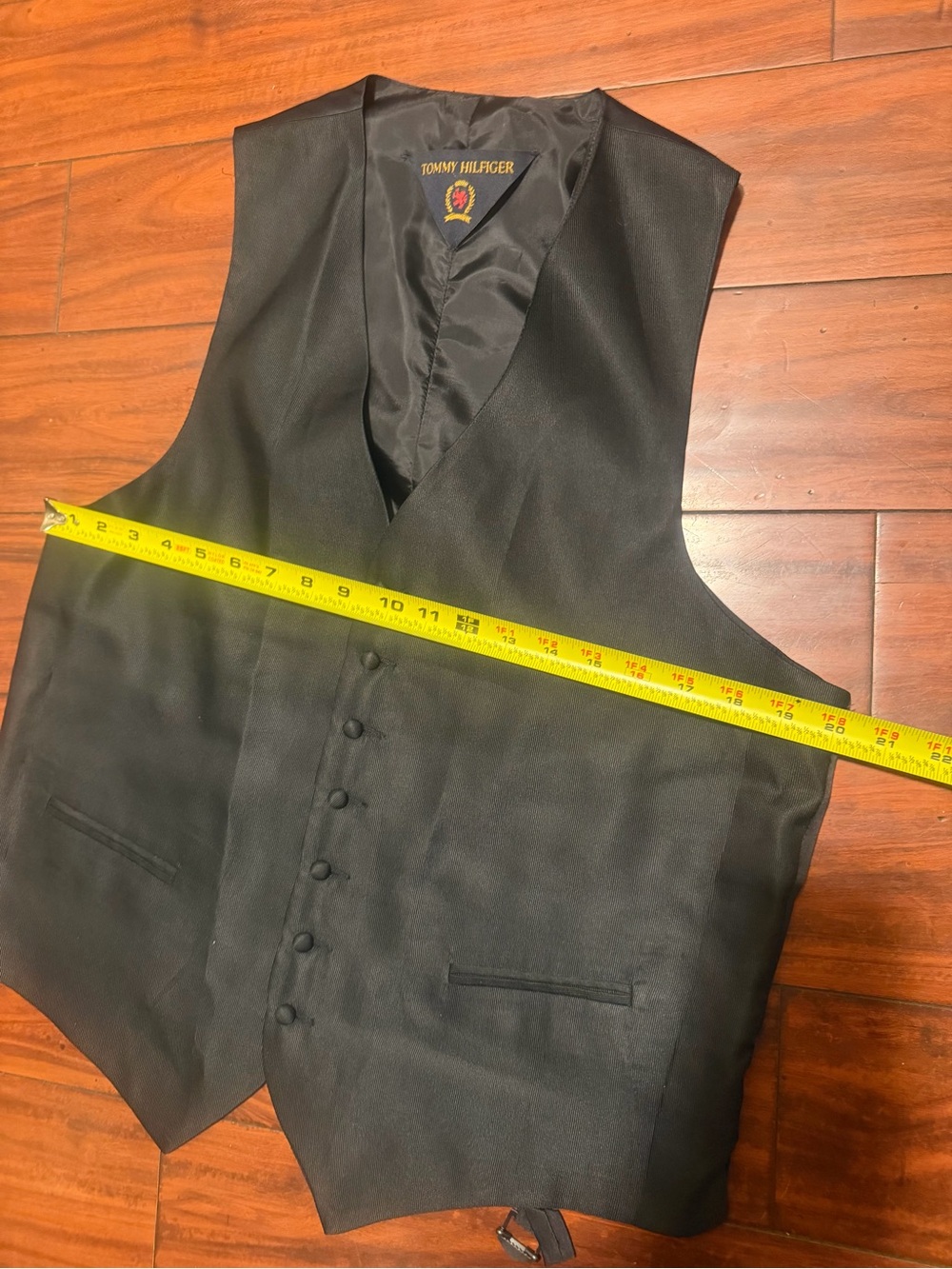 Tommy Hilfiger Black Men's Ruxeso with Black Vest - Picture 11 of 13